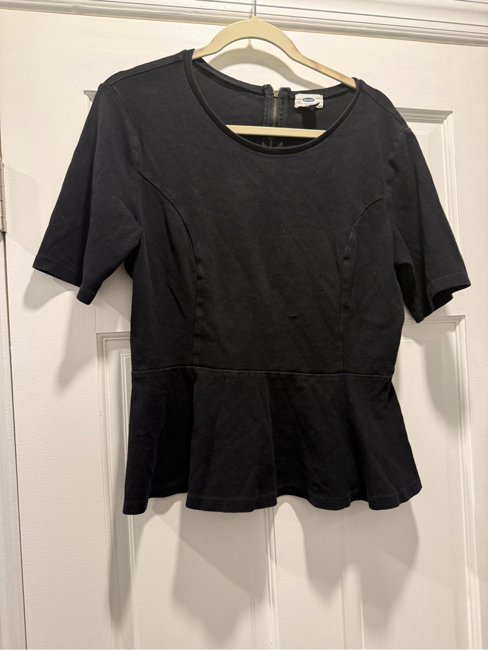 Old Navy Black Short-Sleeve Peplum Top size Large